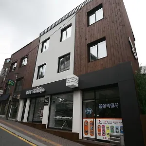 https://moon-sun-guesthouse-myeongdong.hotels-seoul.net