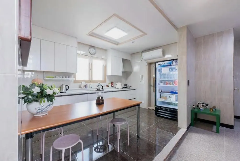 Hub Guest House Incheon