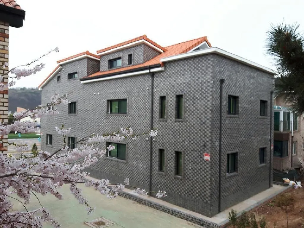Hub Guest House Incheon 3*,