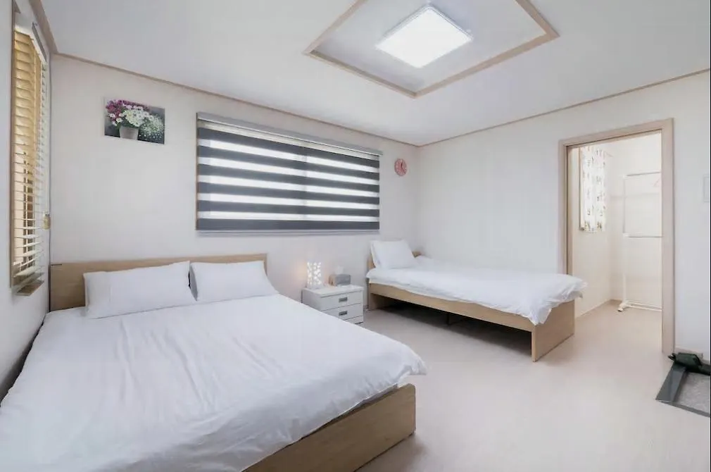 Hub Guest House Incheon 3*,  South Korea